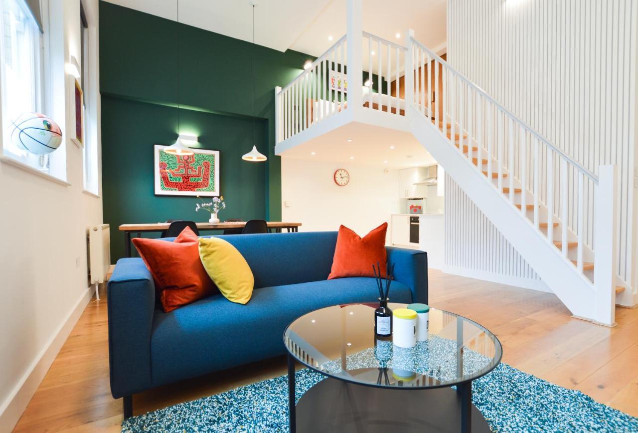 Spacious West Hampstead Apartment With Mezzanine Bedroom By Concept Apartments London Bagian luar foto