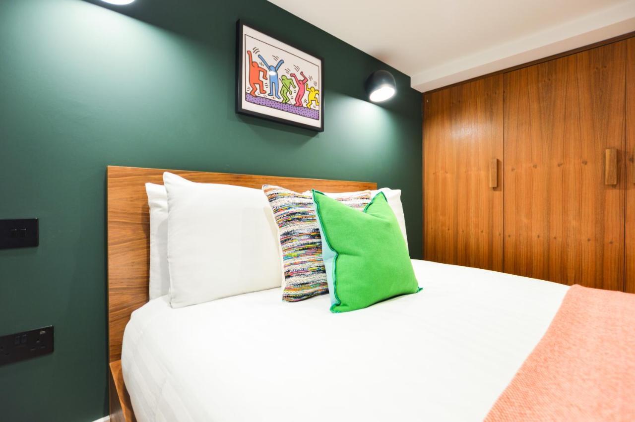 Spacious West Hampstead Apartment With Mezzanine Bedroom By Concept Apartments London Bagian luar foto