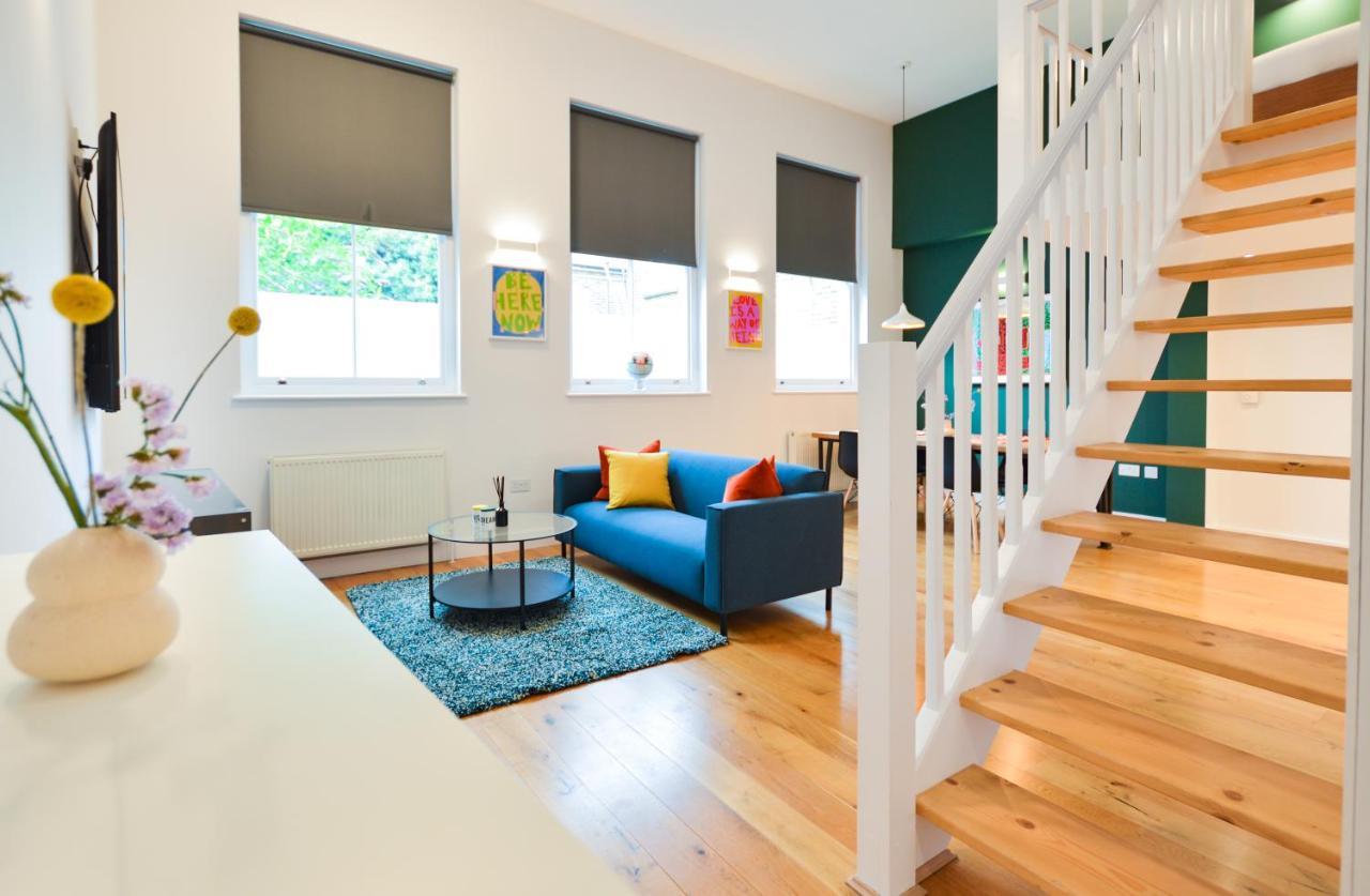 Spacious West Hampstead Apartment With Mezzanine Bedroom By Concept Apartments London Bagian luar foto