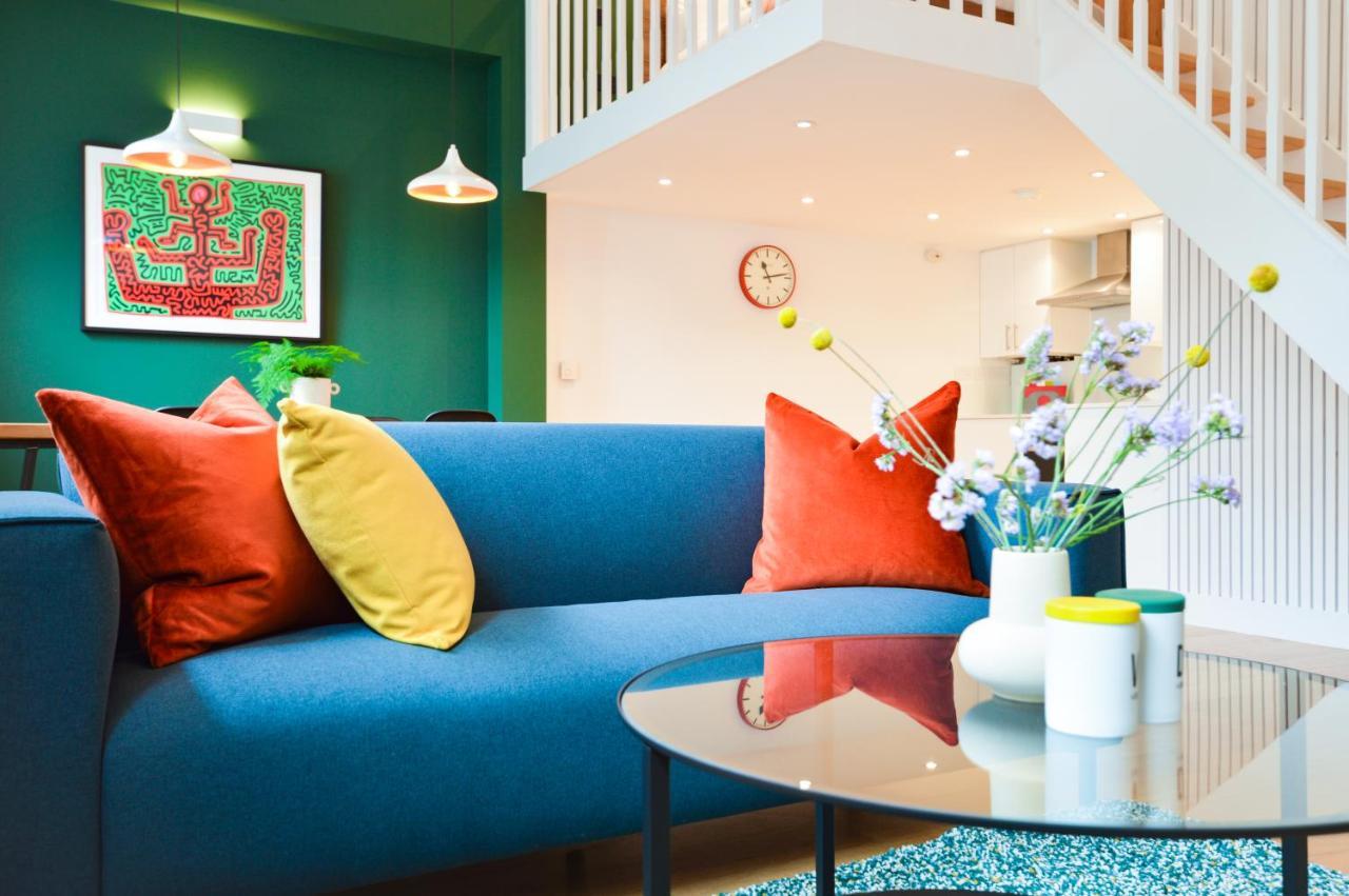 Spacious West Hampstead Apartment With Mezzanine Bedroom By Concept Apartments London Bagian luar foto