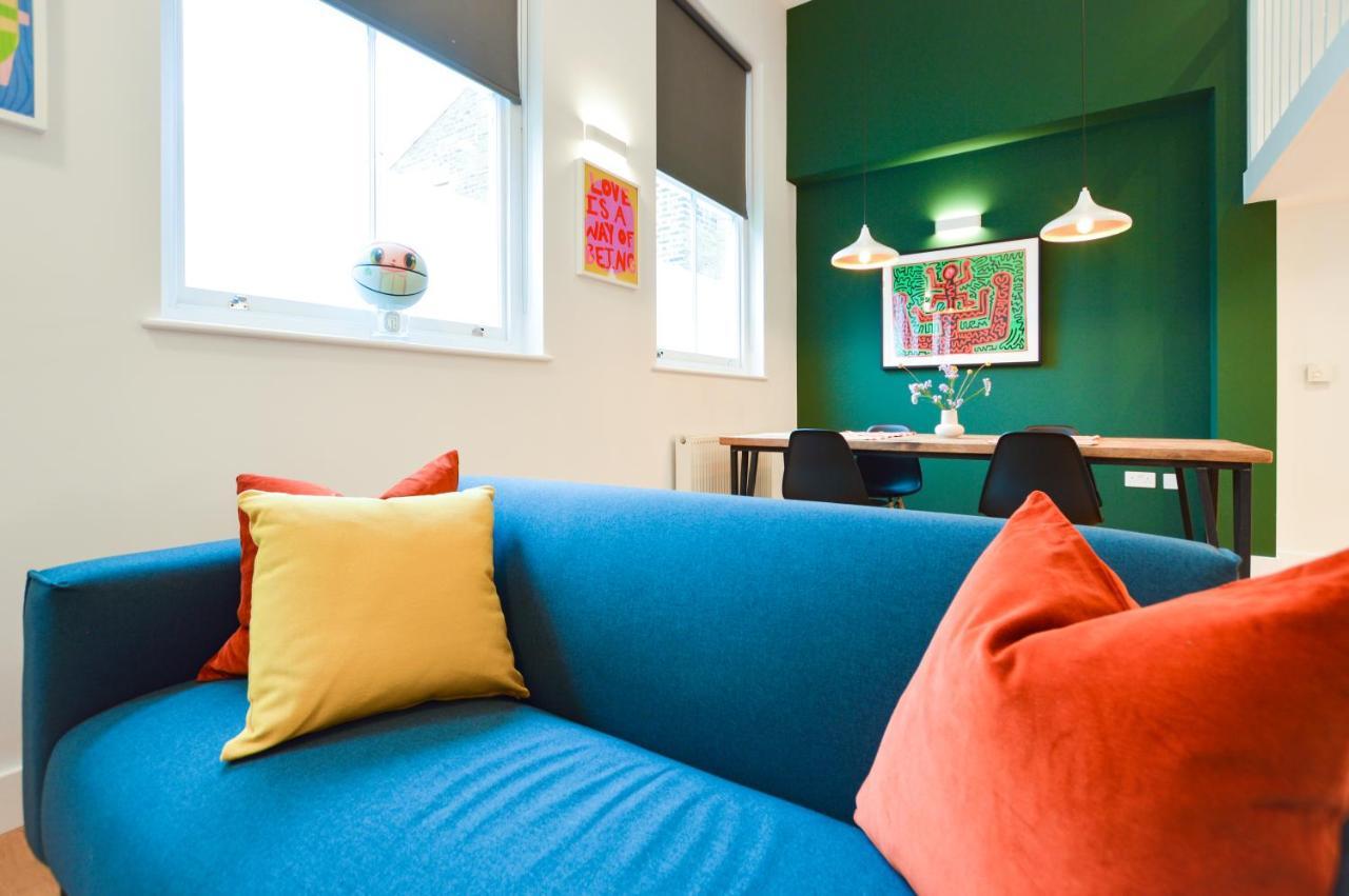 Spacious West Hampstead Apartment With Mezzanine Bedroom By Concept Apartments London Bagian luar foto