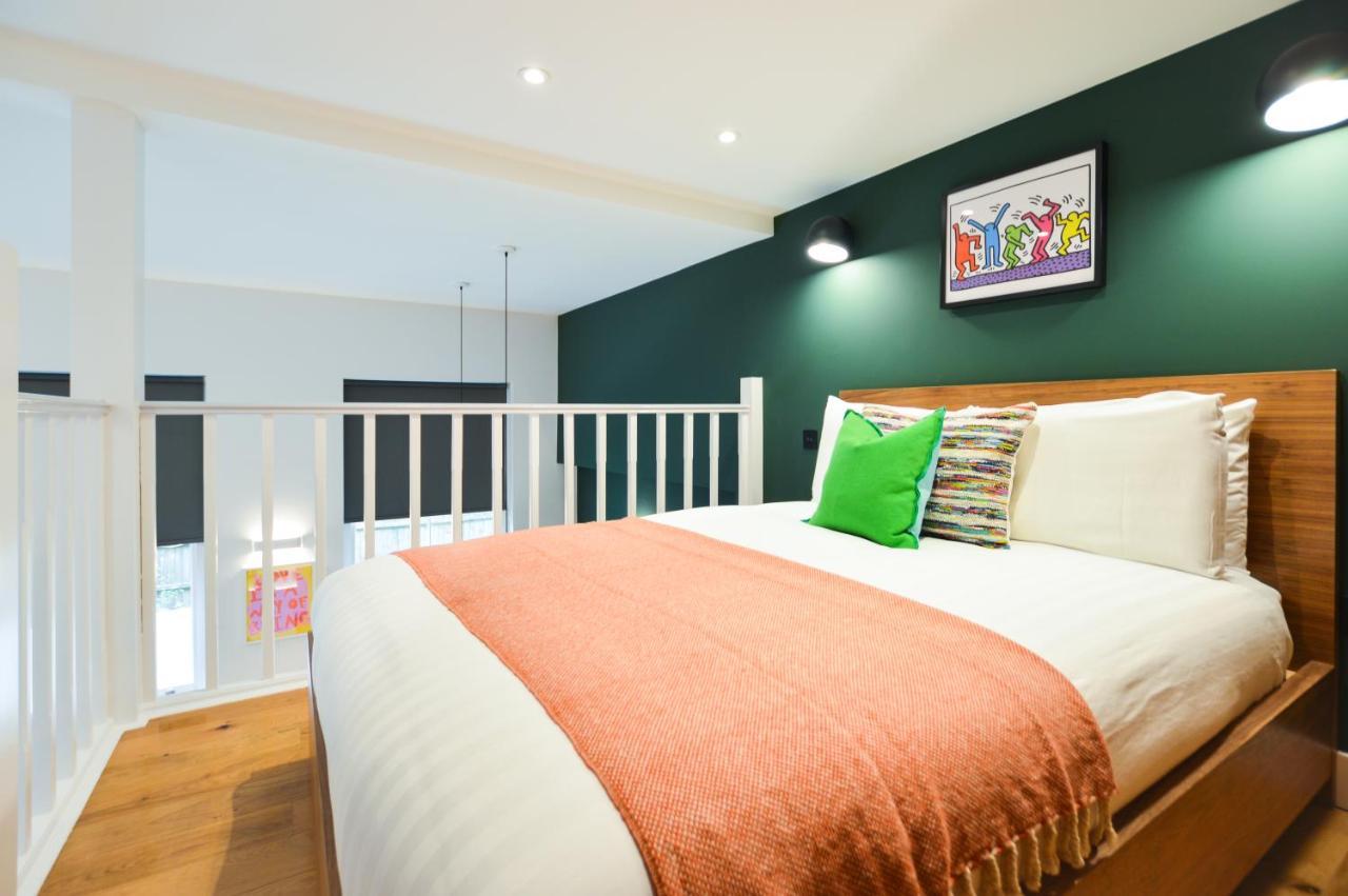 Spacious West Hampstead Apartment With Mezzanine Bedroom By Concept Apartments London Bagian luar foto